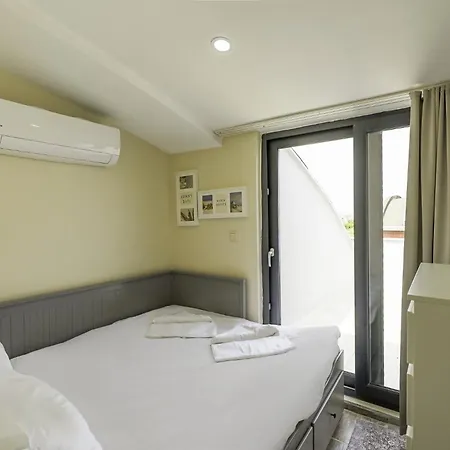 ヴィラ Flat W Shared Pool And Balcony 8 Min To ベレキ